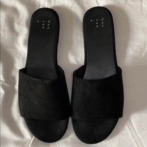 A new day black slippers